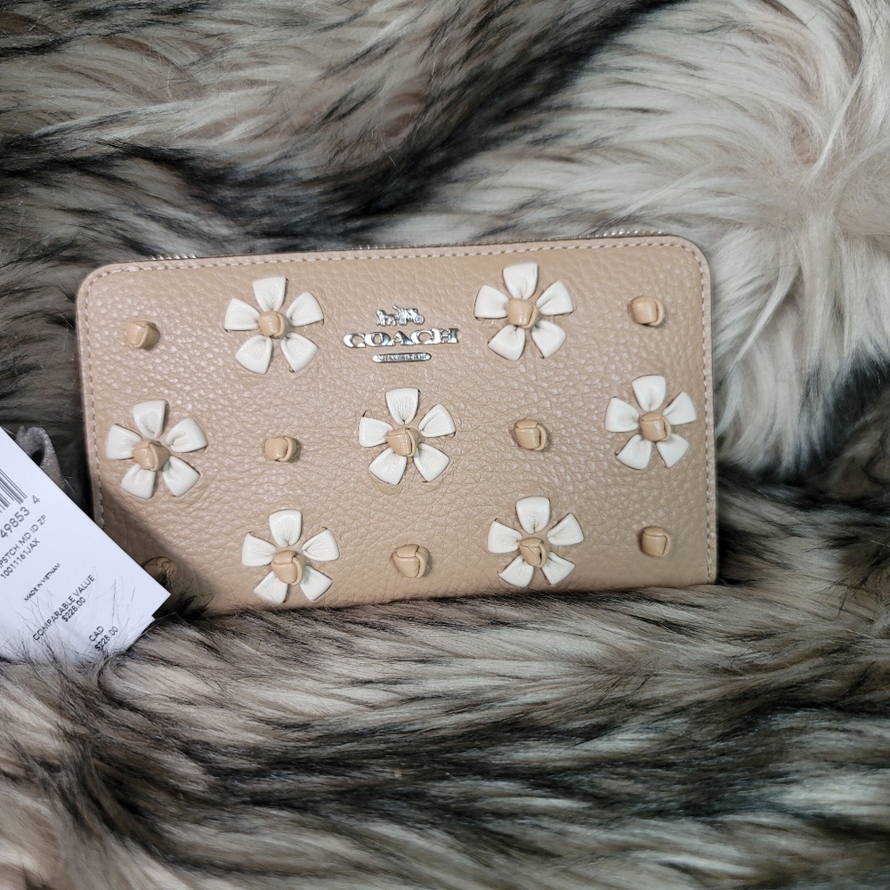 COACH Medium Id Zip Wallet With Floral Whipstitch